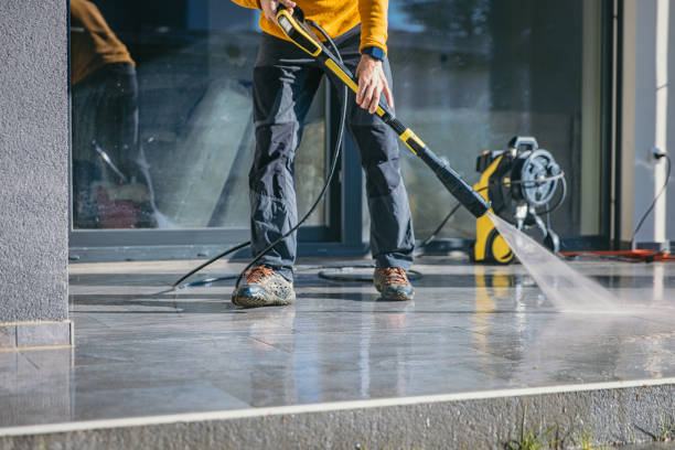 Best Commercial Pressure Washing  in Sutherlin, OR